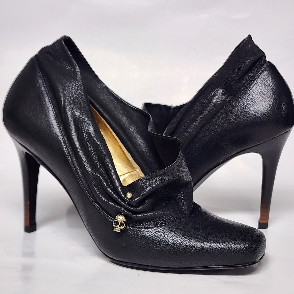Report Signature - Gold Skull Heel - Sz. 7.5